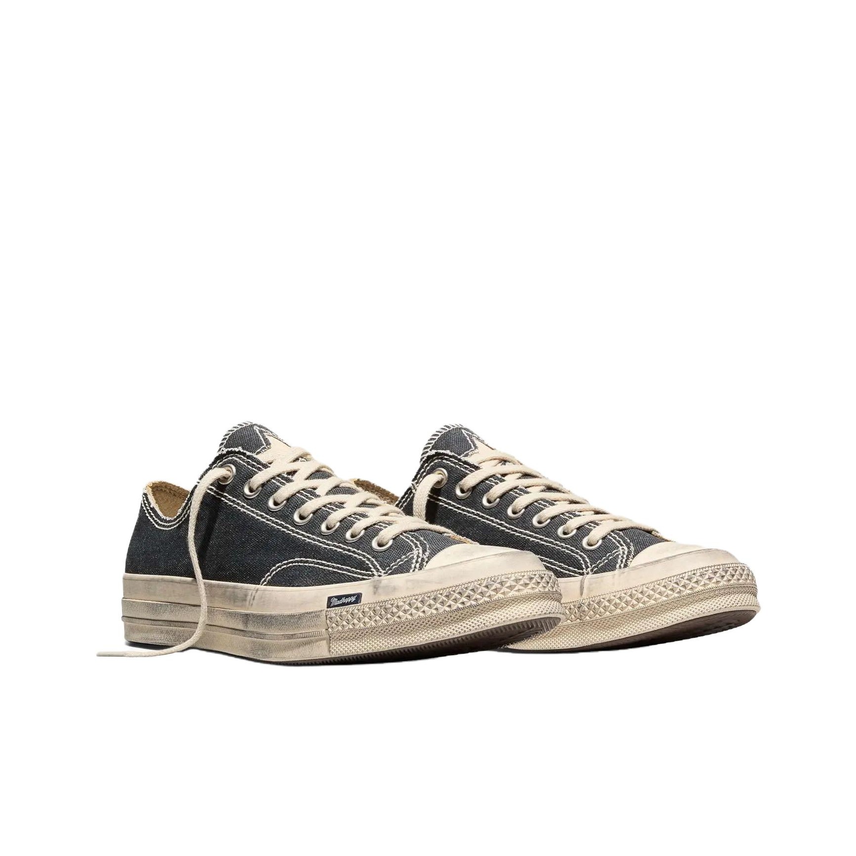 Sepatu Kanvas Converse x Madha - Converse Shoes Chuck 70 ulasan dan harga